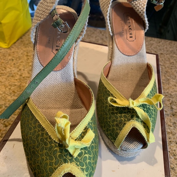 Coach style Megan m sig - Picture 2 of 5